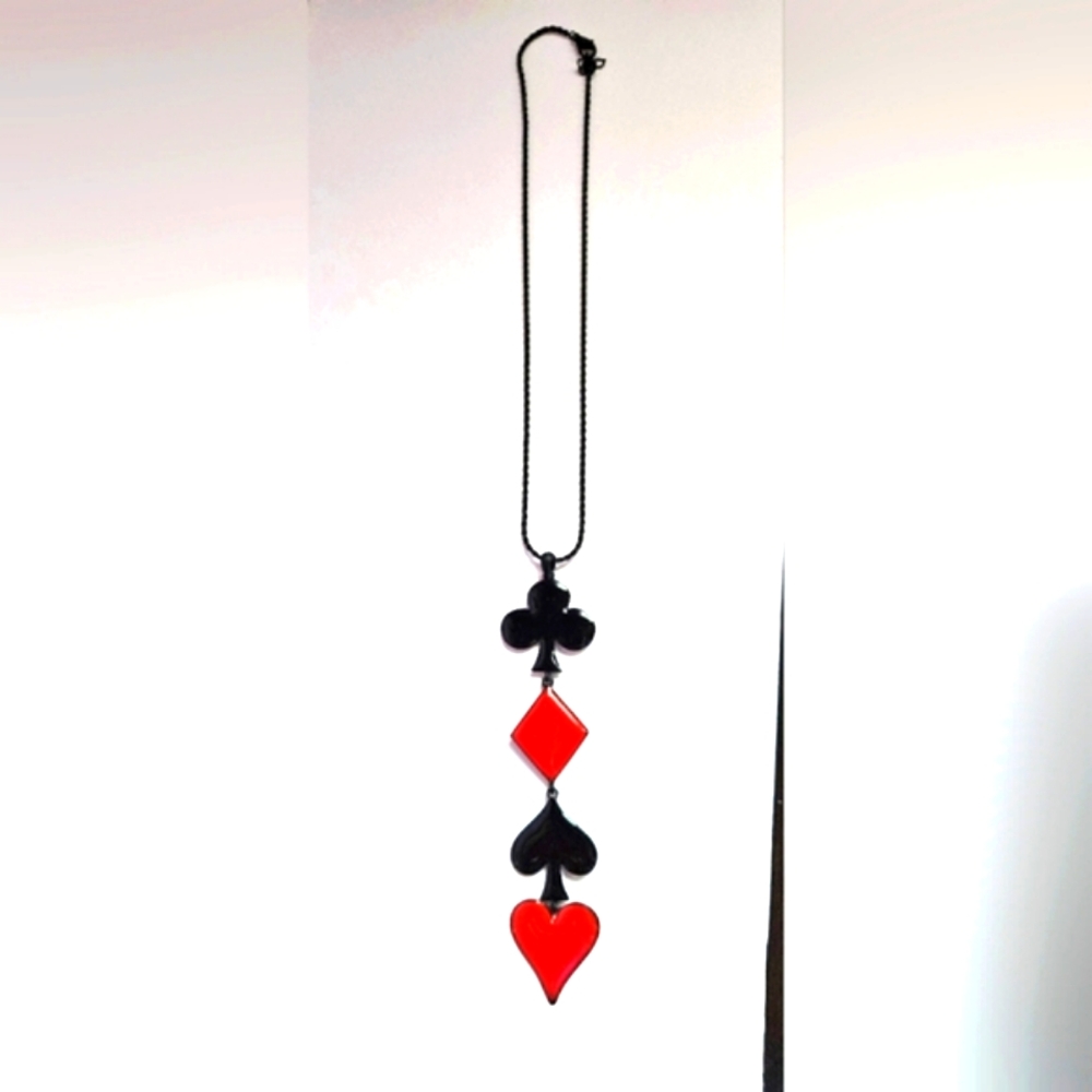 Card type necklace